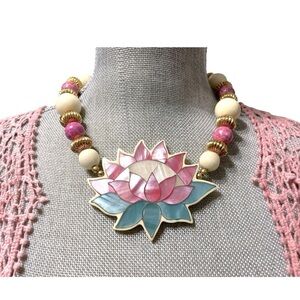 VTG Abalone Inlay Lotus Flower Statement Necklace Pink Blue Mother of Pearl